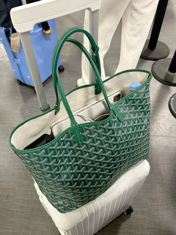 Goyard LARGE