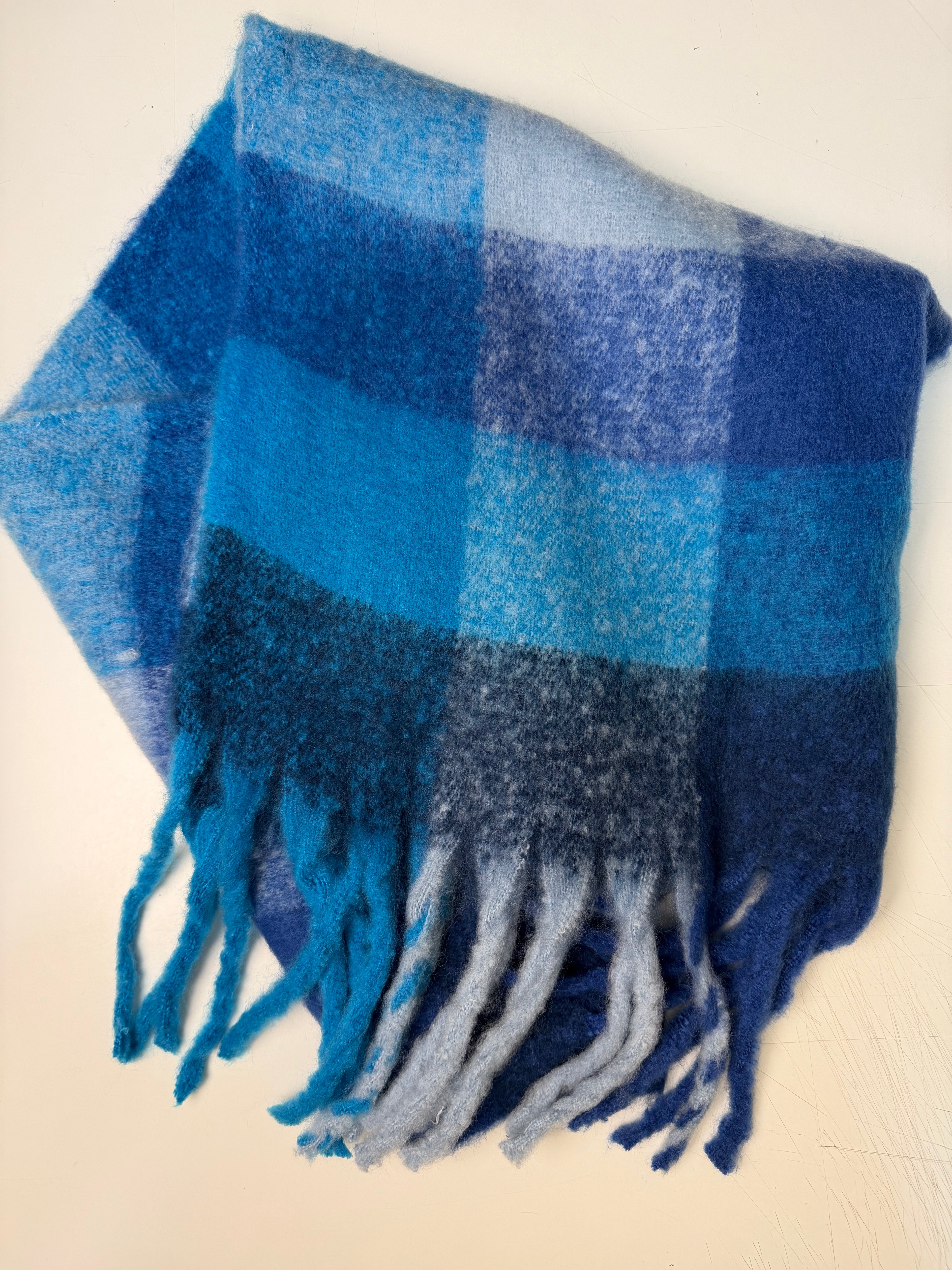 Soft Plaid Scarf Deep Blue