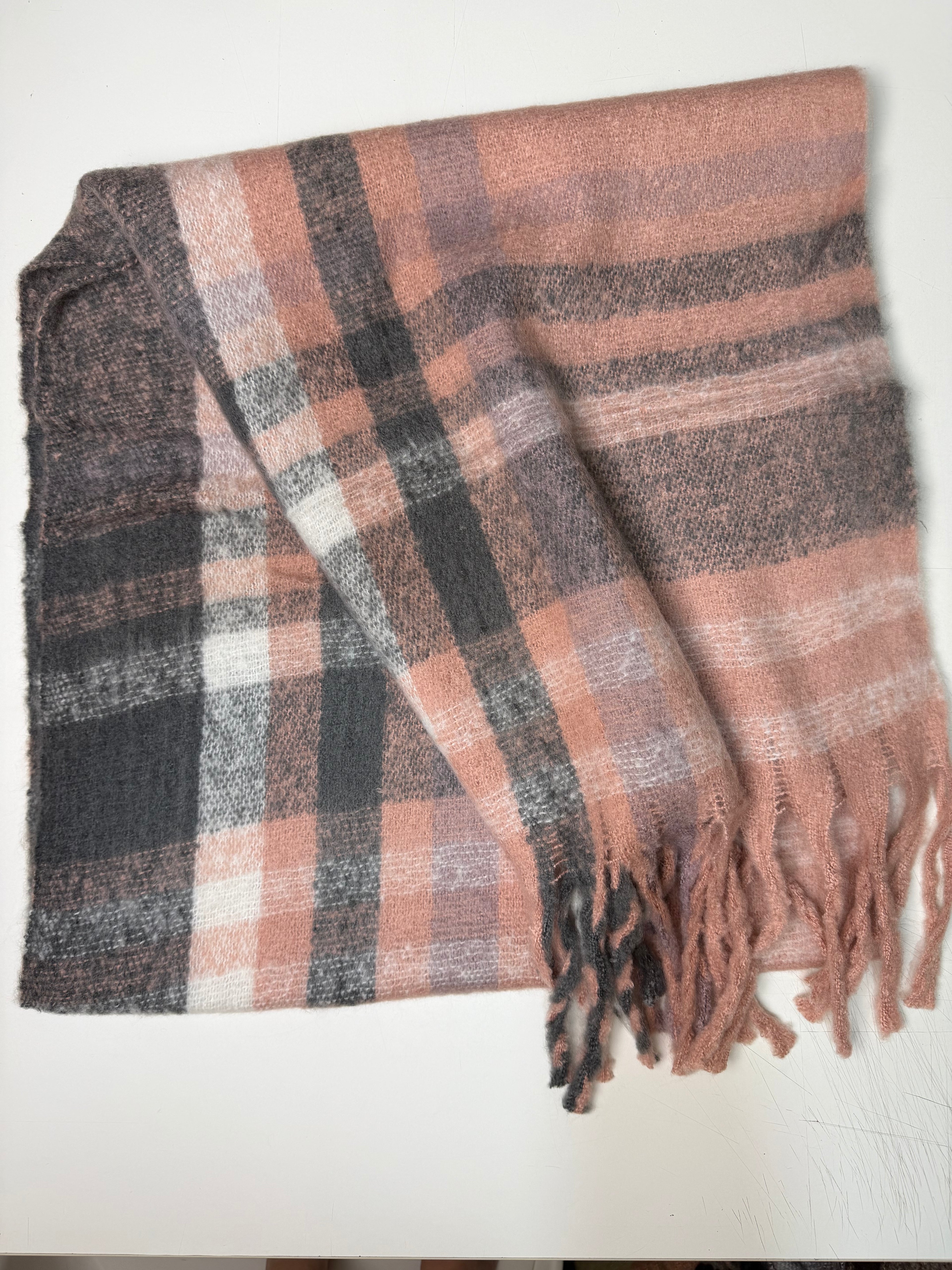Plaid Winter Scarf pink