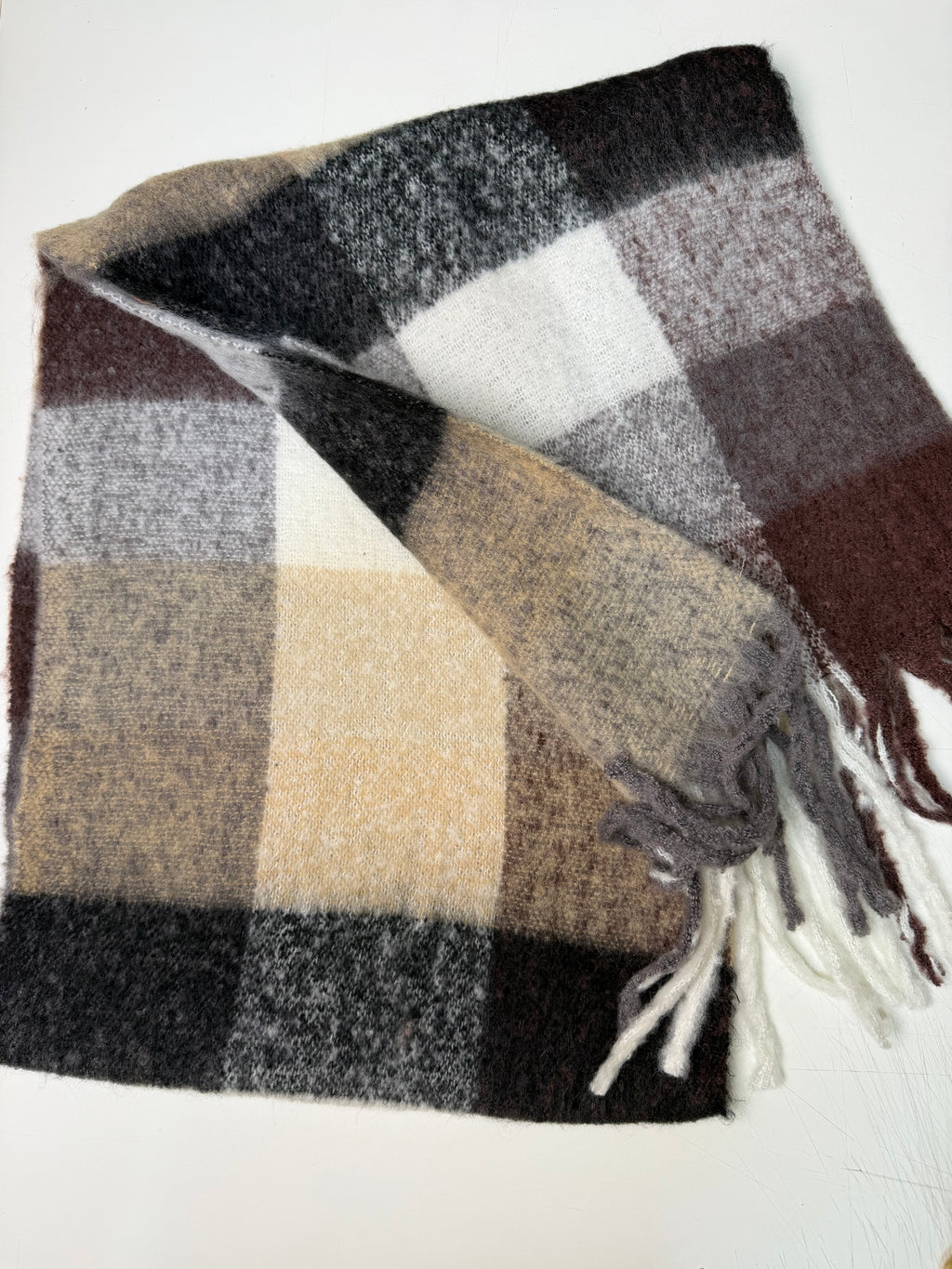Soft Plaid Scarf brown/black