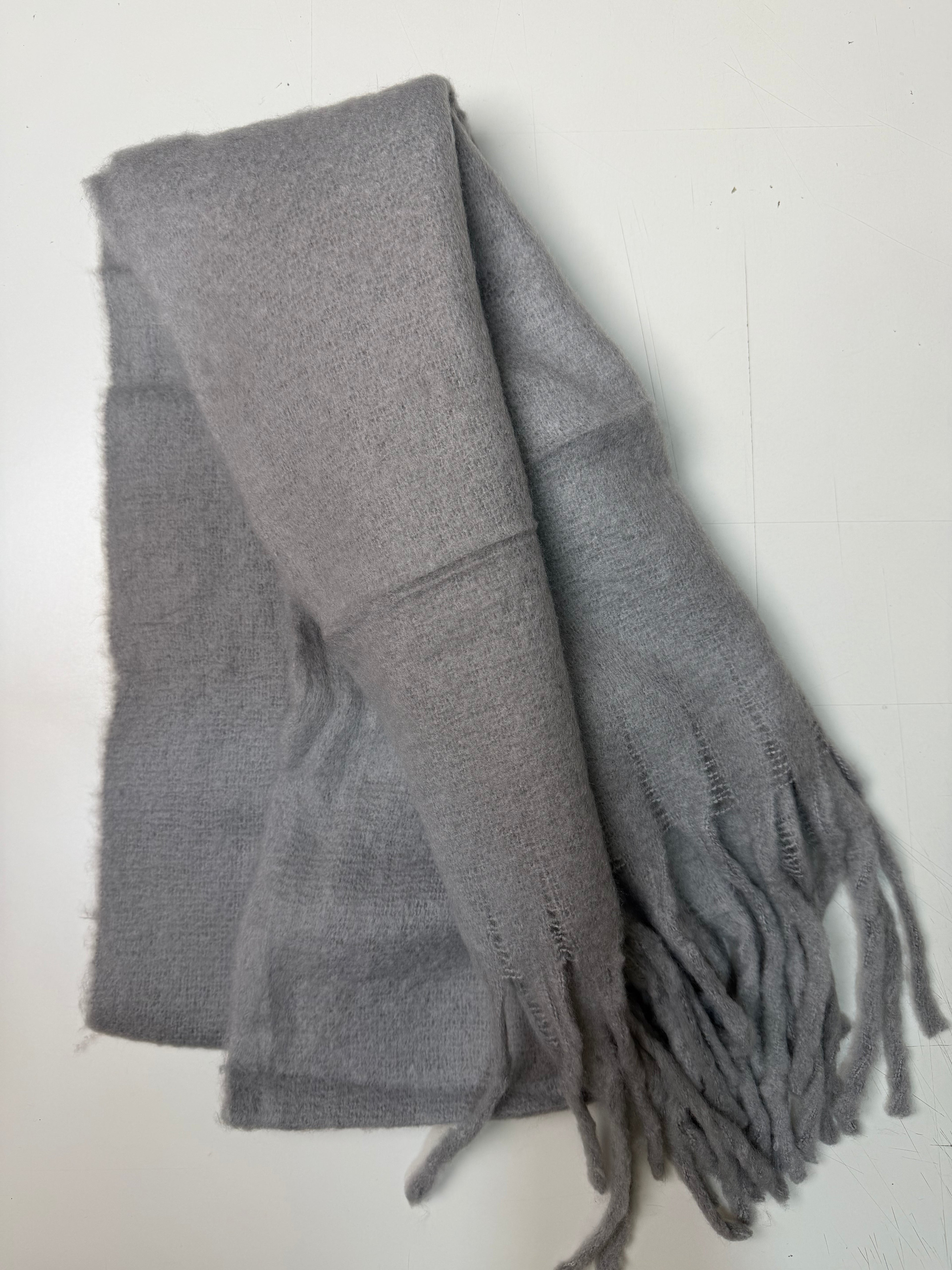 lightgrey scarf