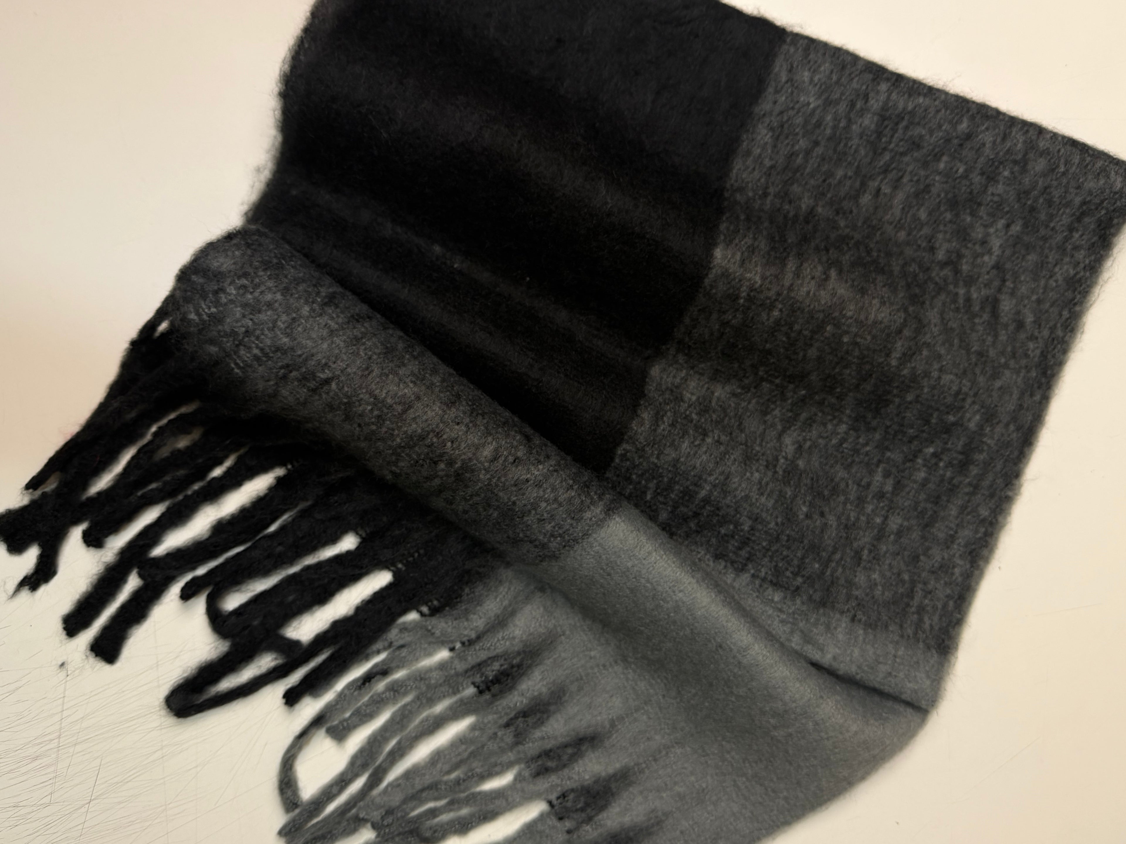 double-face scarf black
