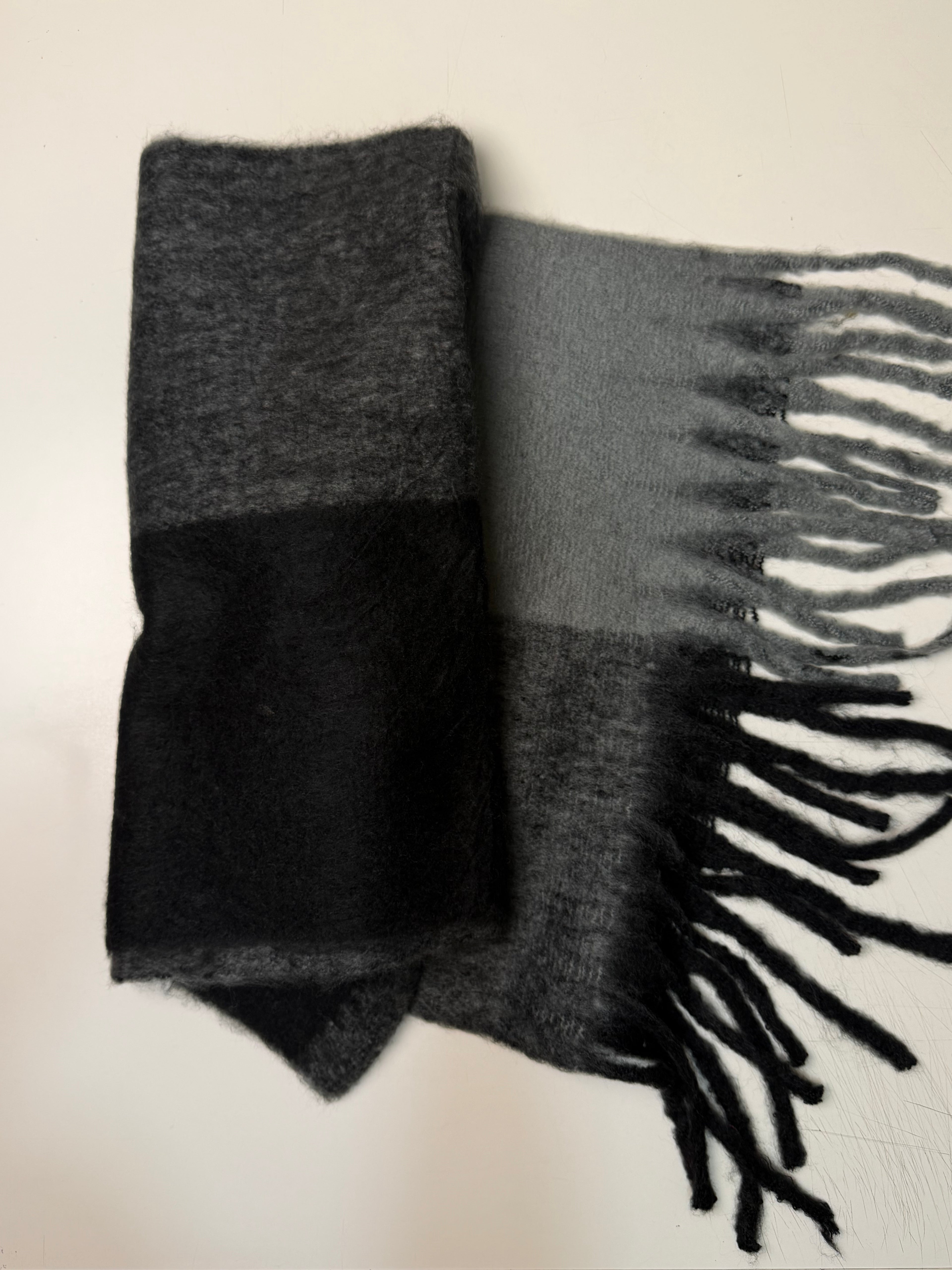 double-face scarf black