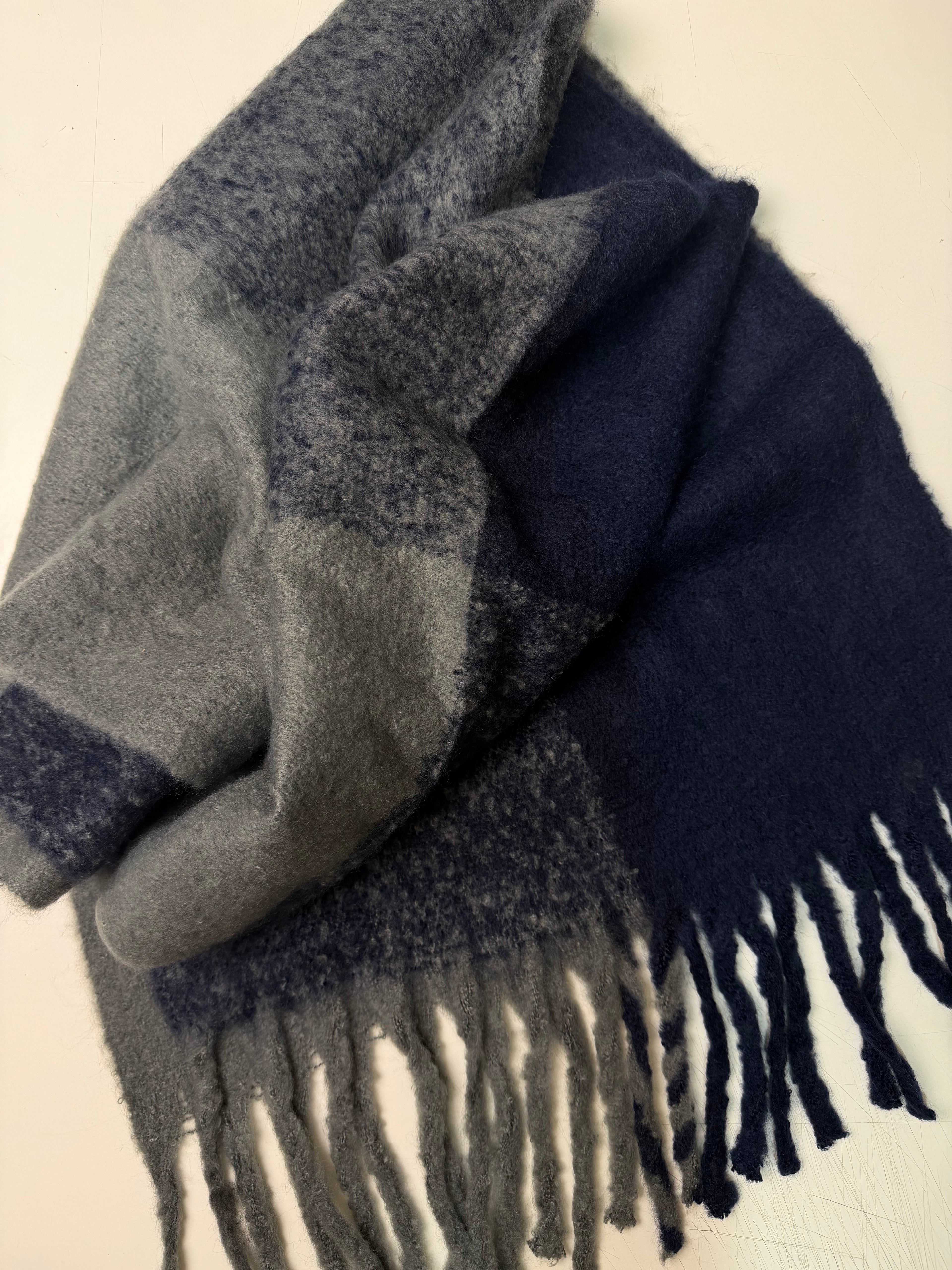 double-face scarf navy