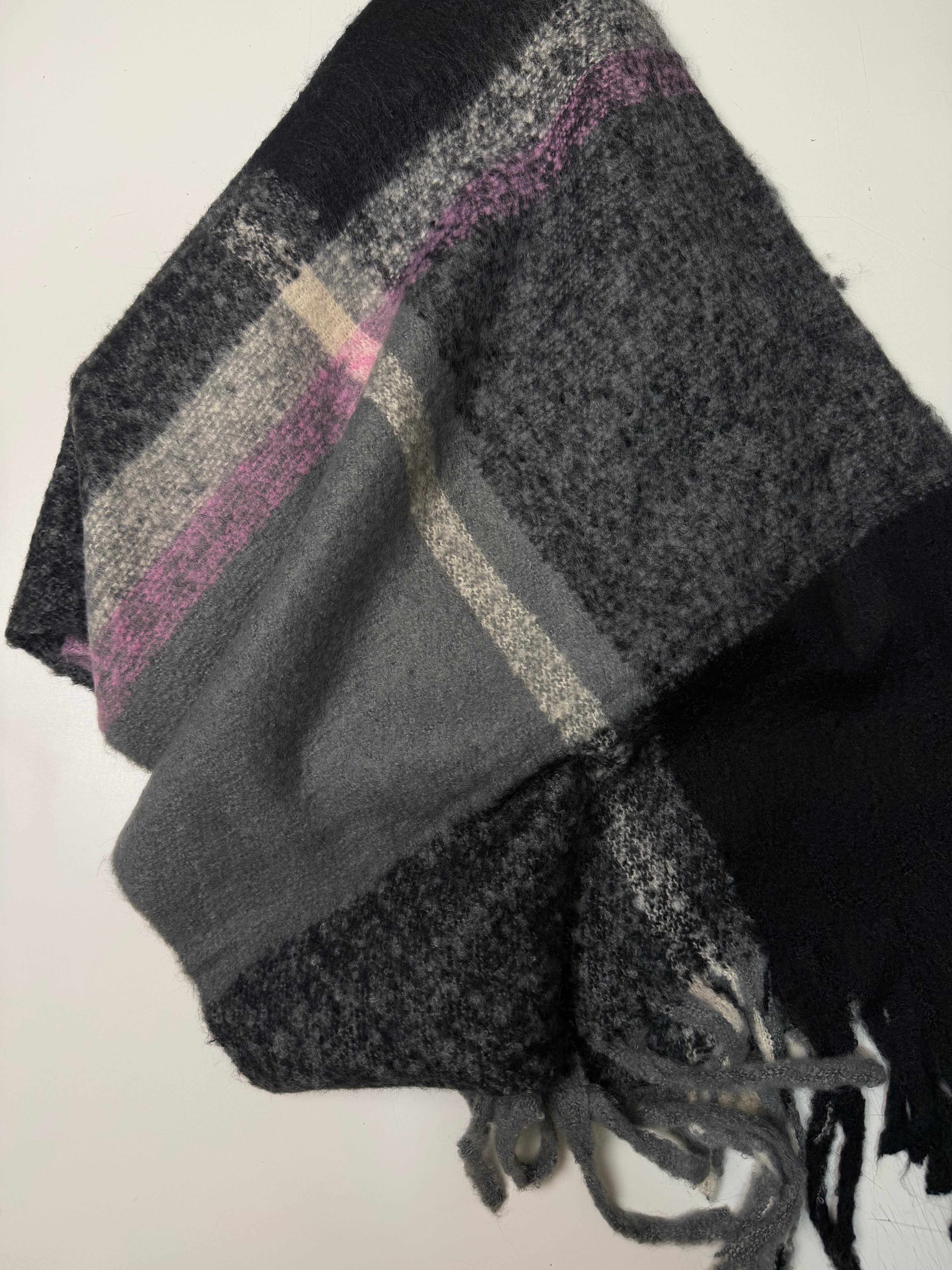 Plaid Winter Scarf black