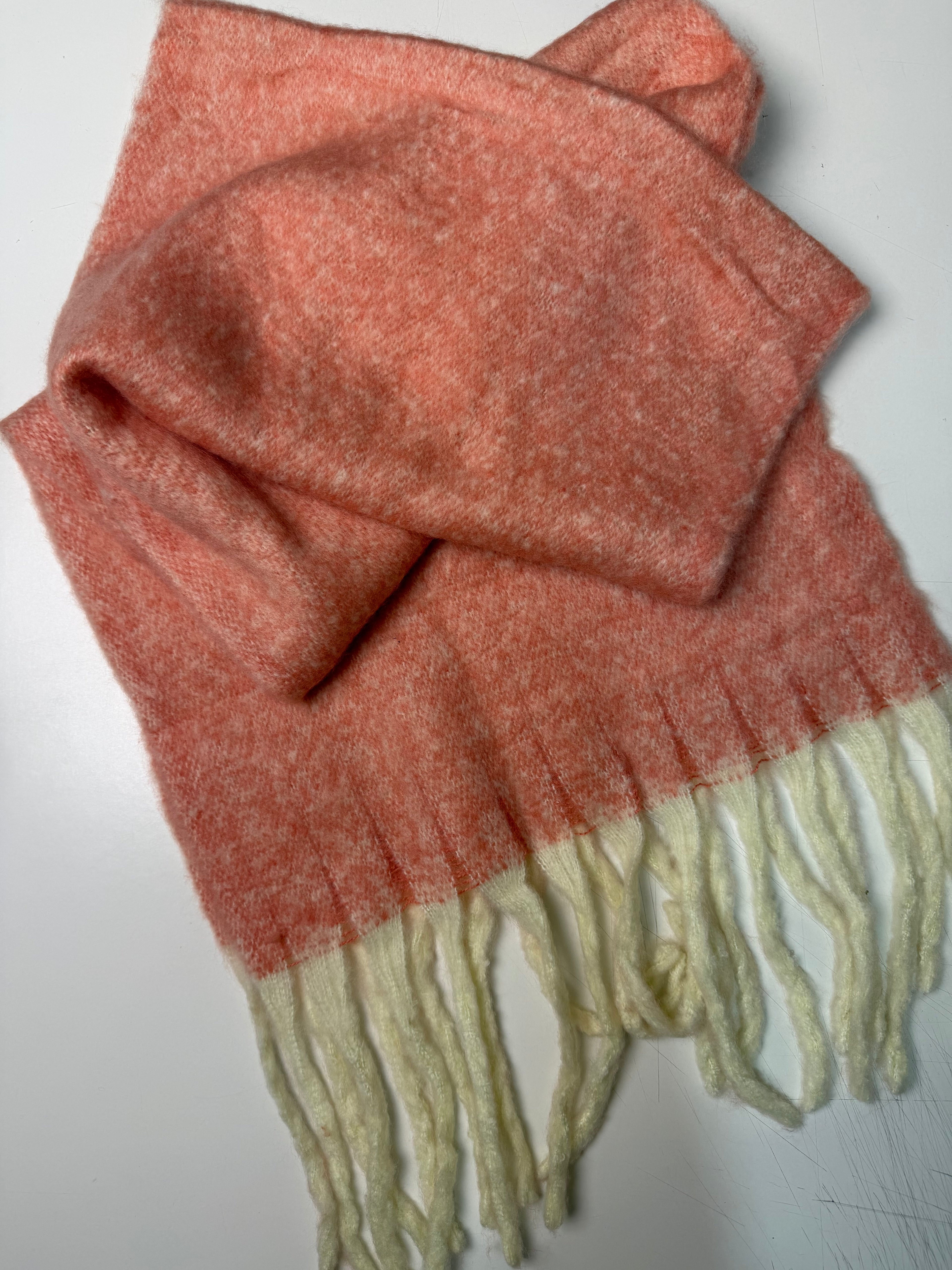 Two-Tone Scarf pink