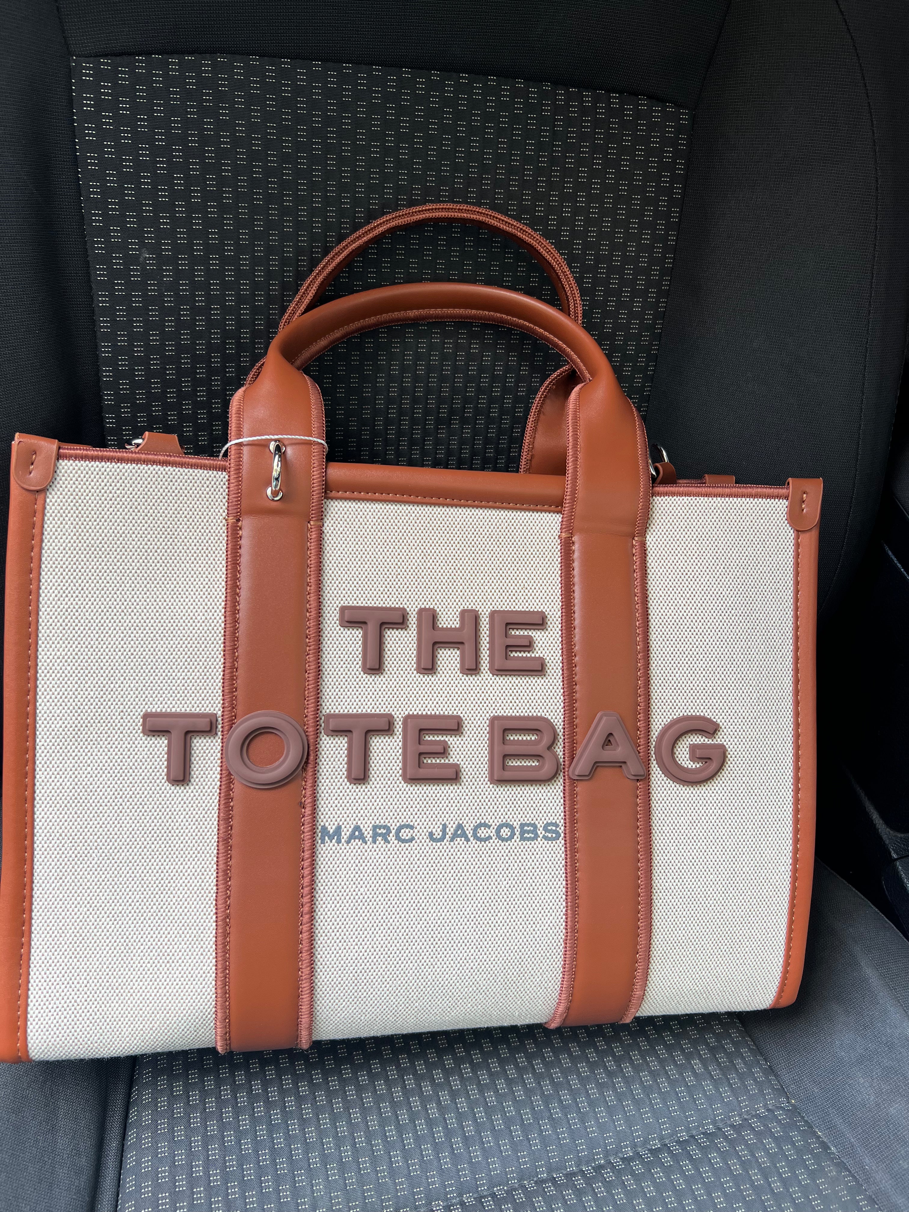 THE TOTE BAG / MARC JACOBS