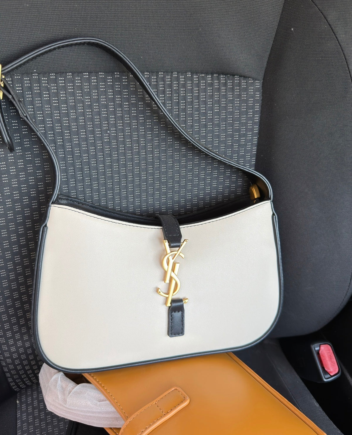 YSL Le 5 à 7 Bag