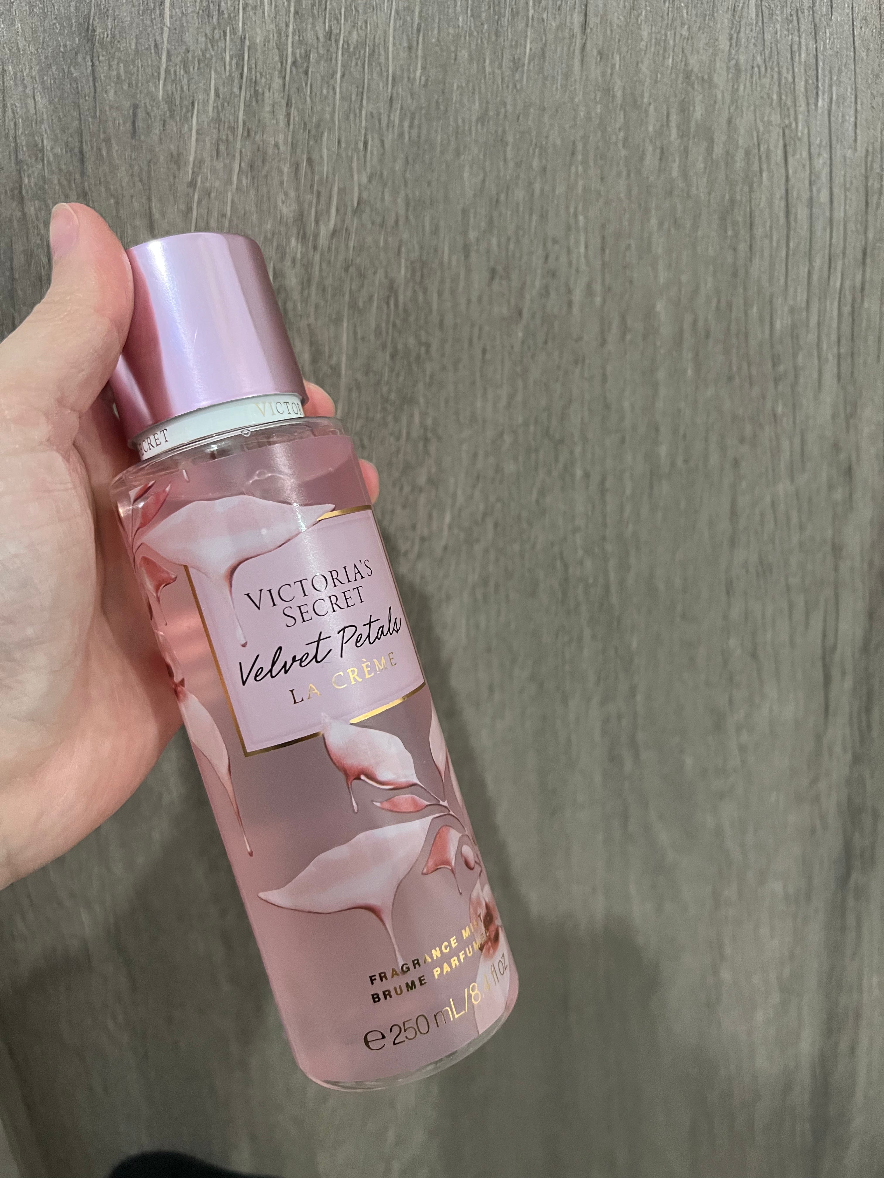 Victoria’s Secret Velvet Petals La Crème