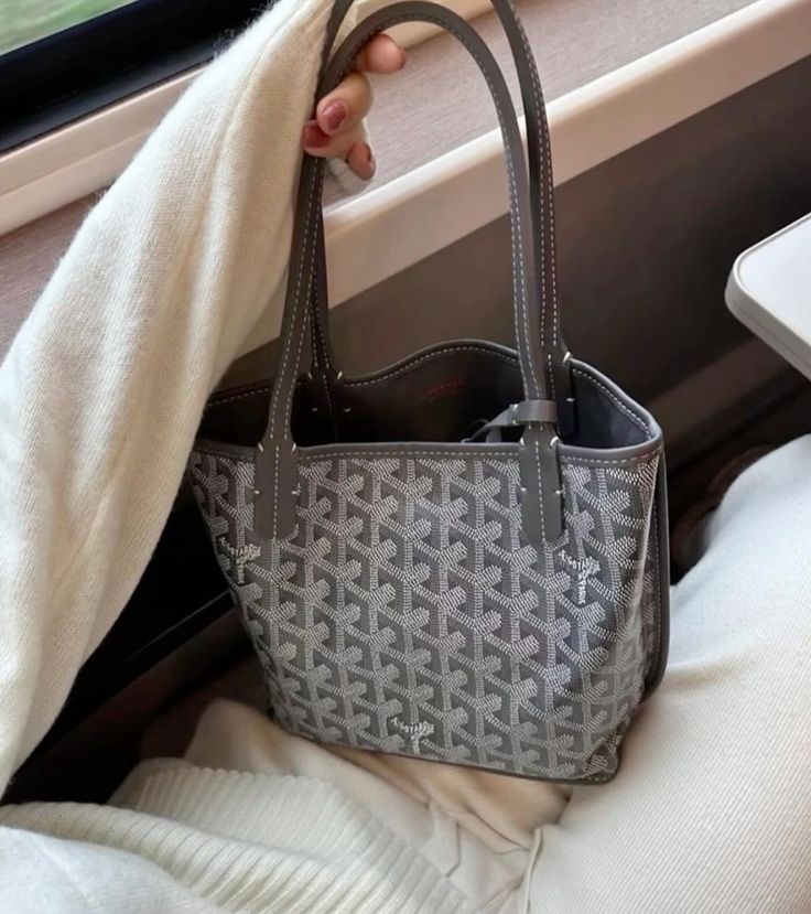 Goyard Small