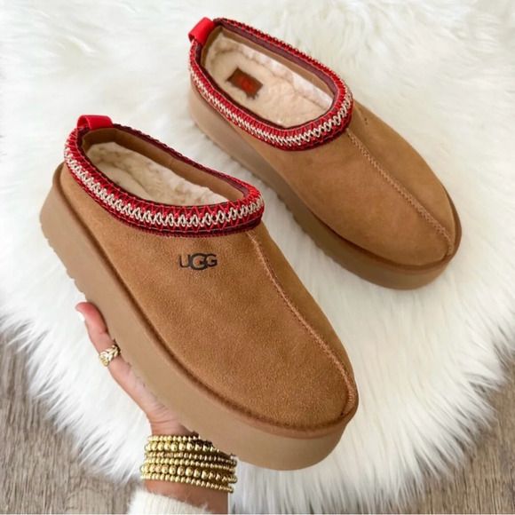 UGGS